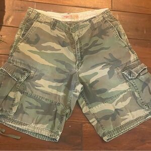 Banana Split USA camo Y2K cargos shorts
